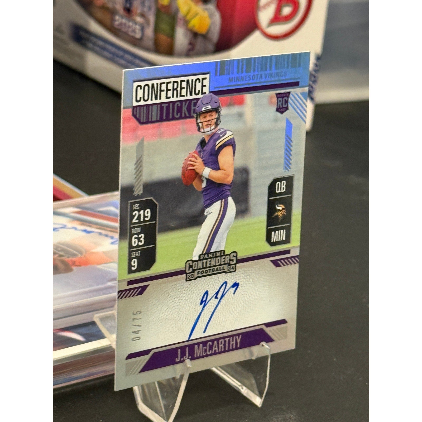 2024 Contenders Conference Ticket #101 JJ McCarthy Rookie (On Card Auto) /75